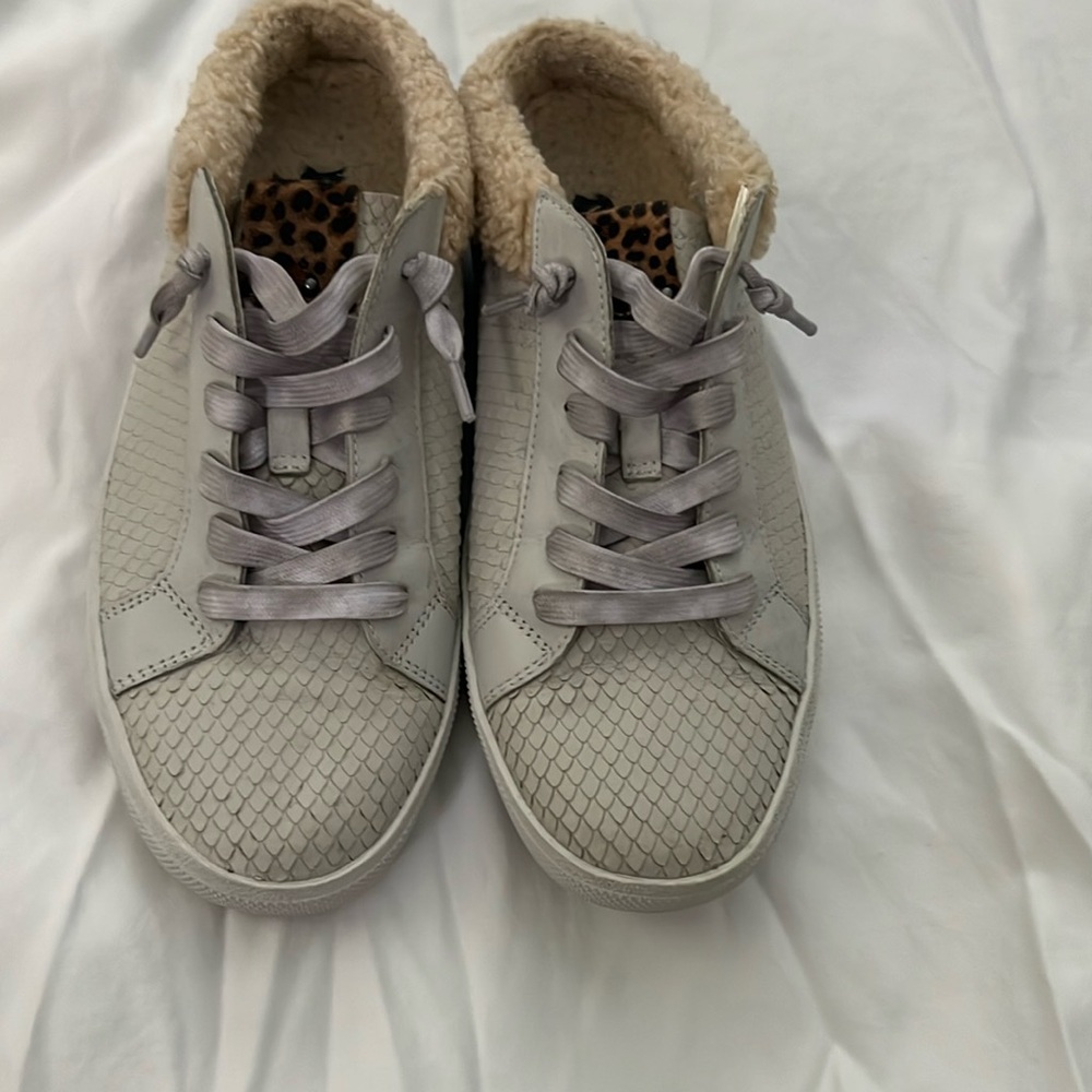 Vince Camuto Madrista Slip-On Sneakers Women's Shoes Size 7
